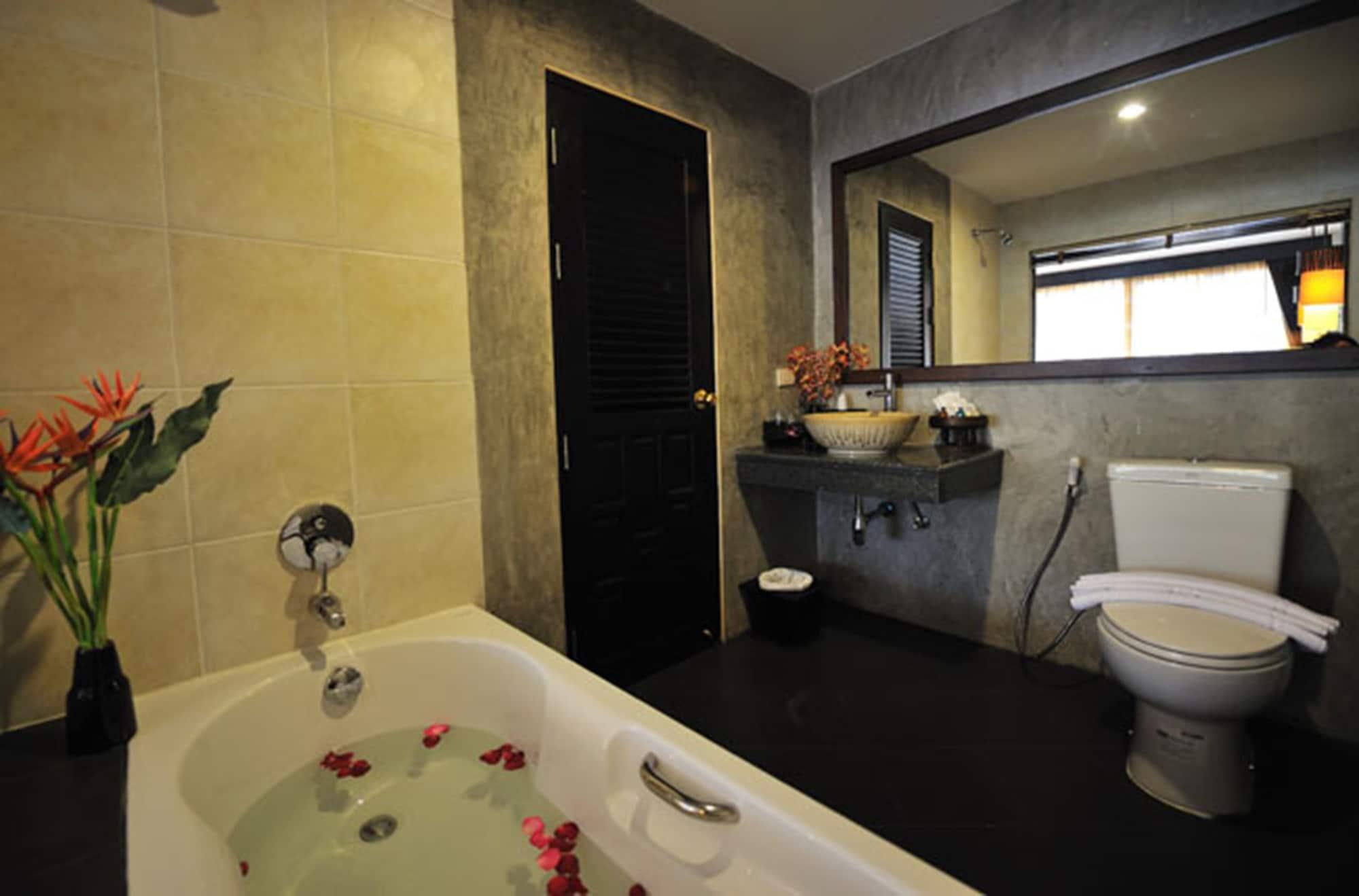 Patong Siralanna Hotel מראה חיצוני תמונה
